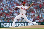 Sánchez domina desde la lomita y Filis vencen a Texas en el arranque de MLB