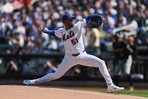 Freddy Peralta debuta con triunfo y Mets castigan a Skenes en el inicio
