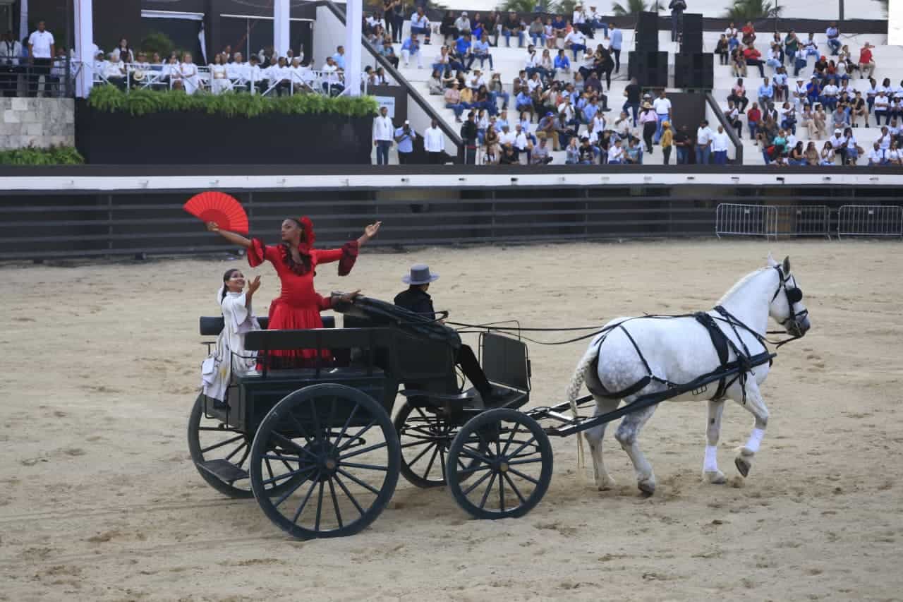 La Feria Agropecuaria Nacional contó con la participación de Travesía World Show by Panaca.