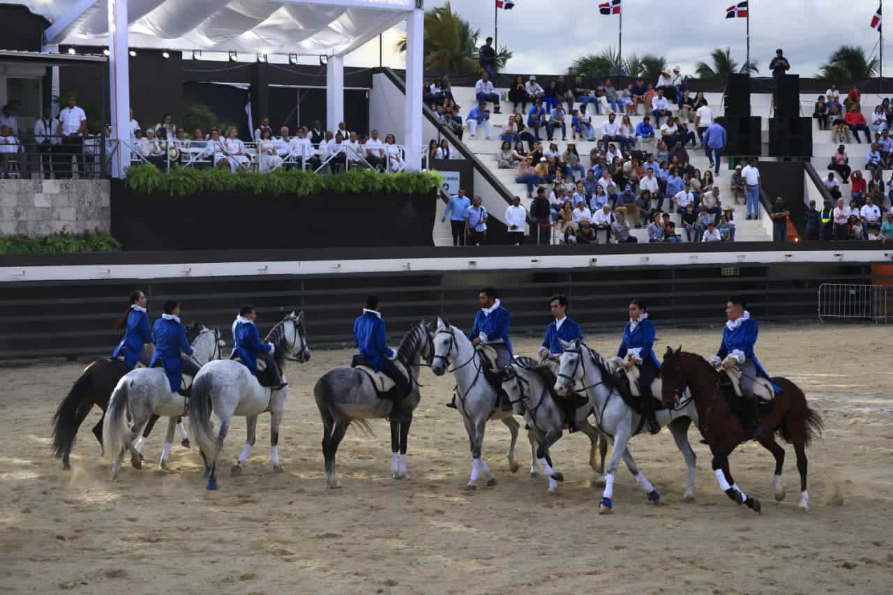 La Feria Agropecuaria Nacional contó con la participación de Travesía World Show by Panaca.