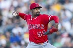 José Soriano brilla en el Día Inaugural y los Angelinos blanquean a Astros