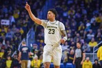 El dominicano Lendeborg, con 23 puntos, impulsa a Michigan a los Elite 8 al vencer a Alabama en NCAA