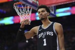 Gilgeous-Alexander, Jokic y Wembanyama, finalistas al MVP de la NBA