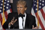 Trump afirma que el sospechoso del tiroteo en Washington portaba varias armas