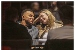 Entre risas y miradas: Kylian Mbappé y Ester Expósito acaparan miradas y rumores de romance