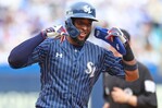 Lewin Díaz renueva contrato con los Samsung Lions de la KBO