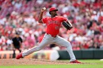 El pitcheo, con Soriano al frente, saca la cara por RD en el primer mes de MLB