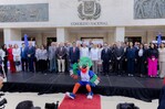 Antorcha de los XXV Juegos Centroamericanos y del Caribe pasa por el Senado de la República
