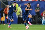 Mbappé clasifica a Francia a 16vos y sigue a la caza de Messi