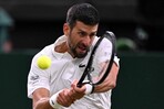 Djokovic barre a Tsitsipas en la segunda ronda de Wimbledon