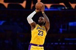 Por primera vez en más de 20 años, LeBron James sale del top 10 de NBA
