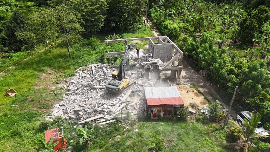 Edificaciones río Maimón y la intervención de Medio Ambiente