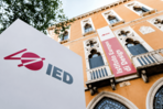 Instituto Europeo retiene títulos de becados dominicanos hasta que Mescyt salde pagos pendientes