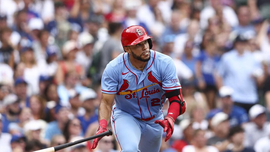 Los Cardenales frenan una racha de cinco derrotas, y Joshua Báez aporta su primer doble en MLB
