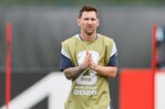 Este lunes, Messi busca ser el máximo goleador, el día del doblete de Maradona a los ingleses