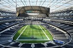 Gradas, césped, logos: los estadios de la NFL se transforman para el Mundial de fútbol