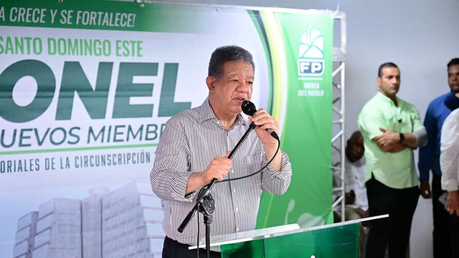 Leonel Fernández lidera asambleas Fuerza del Pueblo Leonel Fernández denuncia “tormenta perfecta” en Santo Domingo Este por apagones, falta de agua y basura