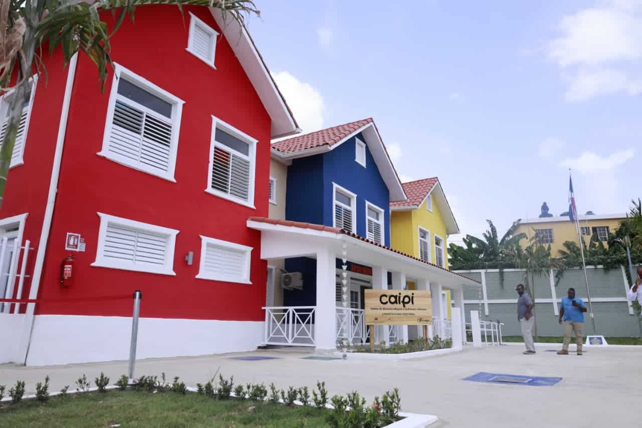 La estancia infantil cuenta con personal debidamente capacitado para asistir a los niños en diferentes áreas.  