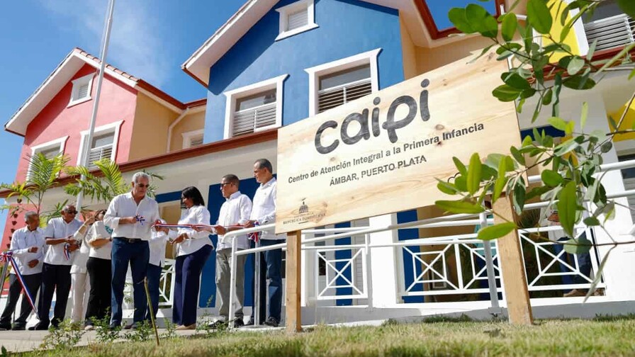 Inauguración de complejo educativo y deportivo en Manoguayabo