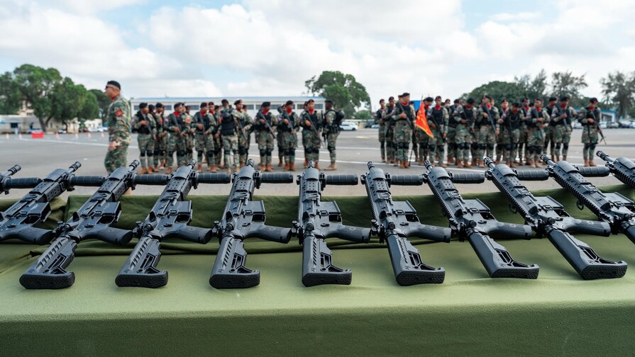 Abinader dice RD tiene Fuerzas Armadas “de élite” Cómo Abinader casi duplicó el gasto de Defensa y amplió el arsenal militar dominicano