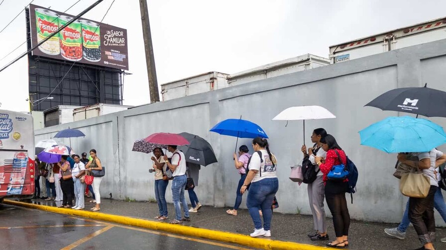 Se forma la tormenta tropical Fay Meteorología prevé aguaceros y tormentas eléctricas durante la tarde de este sábado en varias provincias