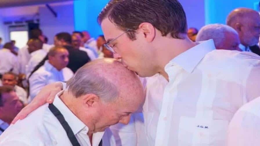 Juan Garrigó anuncia su salida del Gobierno tras seis años de servicio