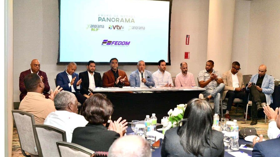 Mundial U15: Nelson Cruz lleva mensaje de motivación a selección U15 Fedom invertirá premio del Clásico Mundial 2026 en el desarrollo del béisbol dominicano