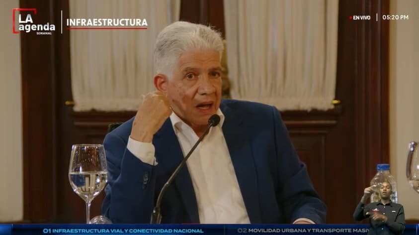 Wellington Arnaud dice que la situación por la sequía es muy difícil El Gobierno proyecta salida de Santo Domingo hacia el Cibao sin semáforos