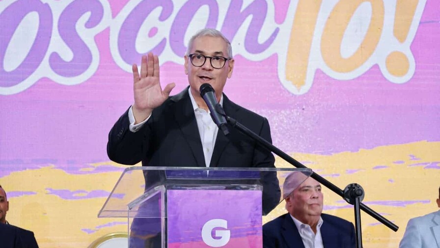 Aspirante retira demanda contra consulta del PLD