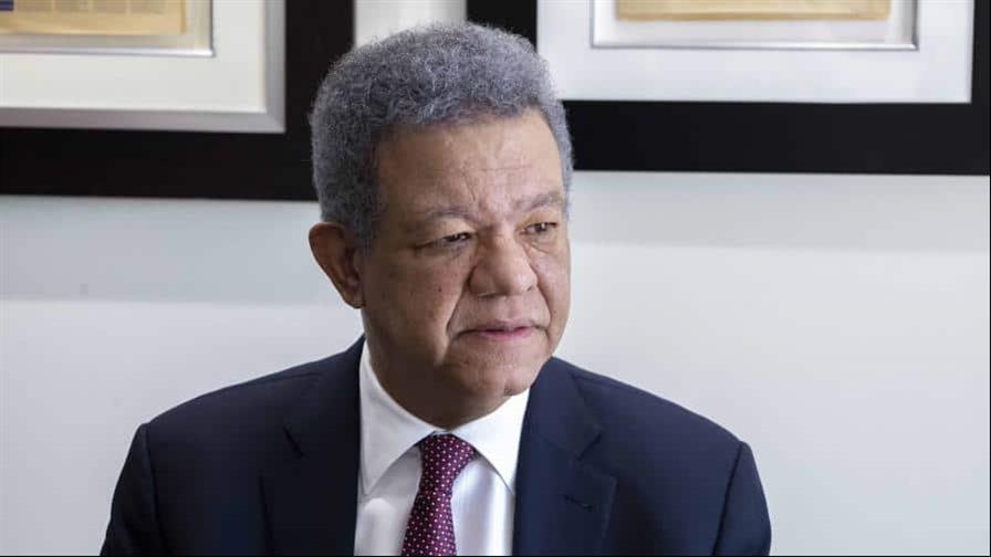 Crisis eléctrica en República Dominicana y reclamos de Leonel Fernández Leonel reacciona a apagón general: La República Dominicana se está quedando a oscuras