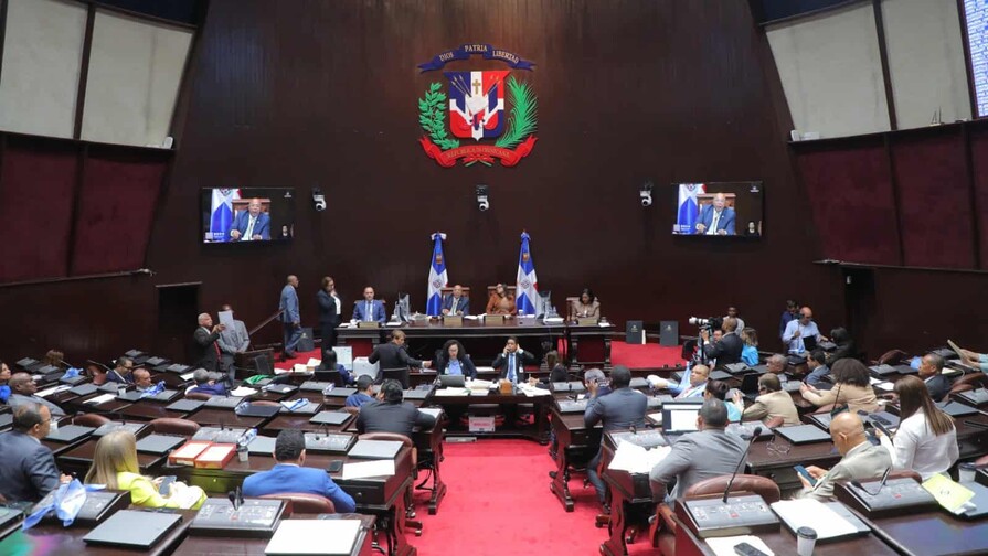 Leyes “urgentes” y sin estudio opacaron promesa de aprobar pronto la reforma laboral