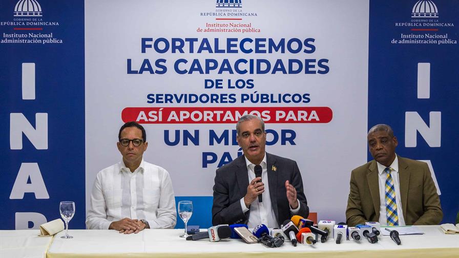 Maestría en gestión pública gradúa a 184 servidores públicos Maestría en gestión pública gradúa a 184 servidores públicos