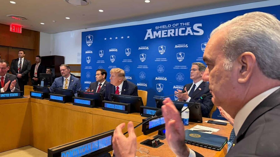 Luis Abinader reclama nuevas reglas de financiamiento internacional Abinader participa en encuentro de “Escudo de las Américas” encabezado por Trump