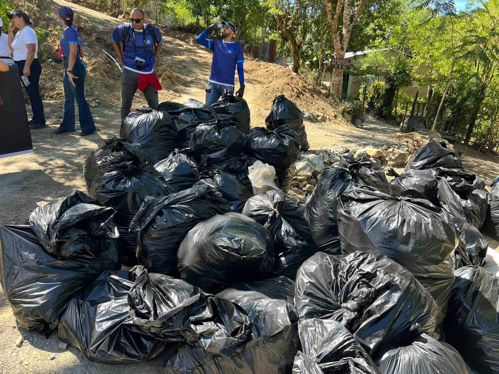 Bolsas con los residuos. 