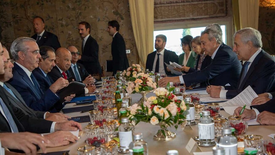 Luis Abinader entrega apartamentos en República Dominicana Italia busca ampliar inversiones en RD; Abinader destaca potencial turístico y de zonas francas