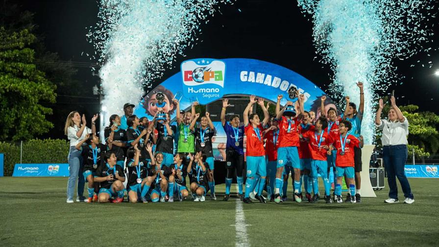 St. Michael’s y La Salle Santiago se coronaron campeones de la Copa Humano Seguros