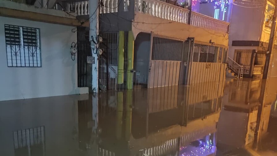 Al menos 150 viviendas afectadas por inundaciones a causa de las lluvias en Santiago