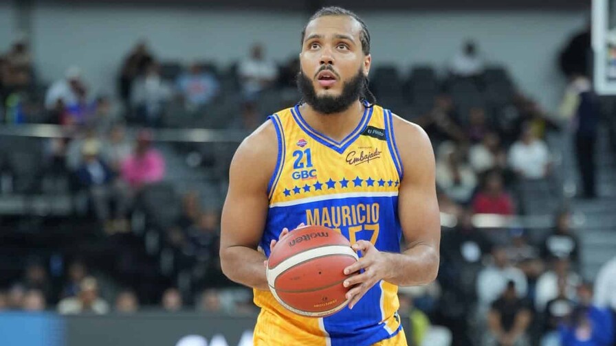 TBS Distrito: Mauricio y Barias toman delantera en las semifinales Obanor toma clases de español y planea quedarse con Mauricio Báez hasta su final