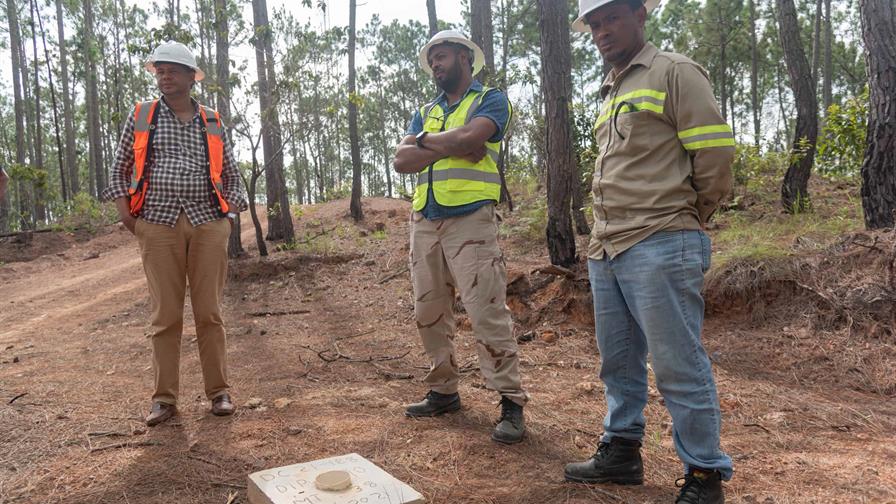 En República Dominicana se busca oro y otros metales en 17 provincias