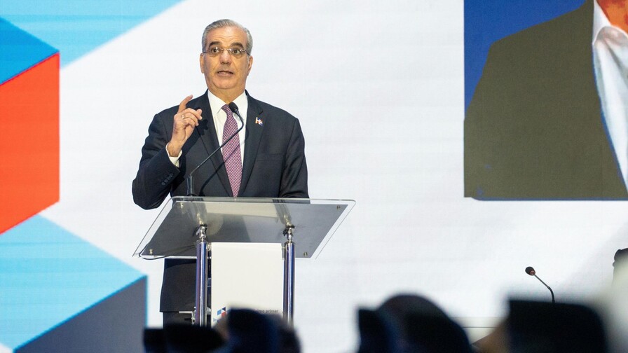 Luis Abinader anuncia marco normativo para proyectos del Estado