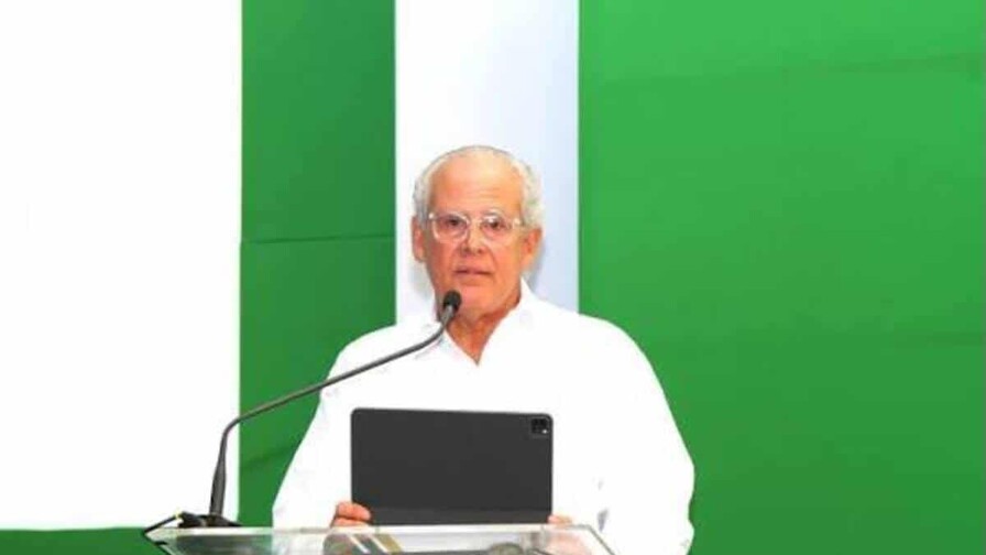 Héctor Guzmán propone protección a productores de arroz