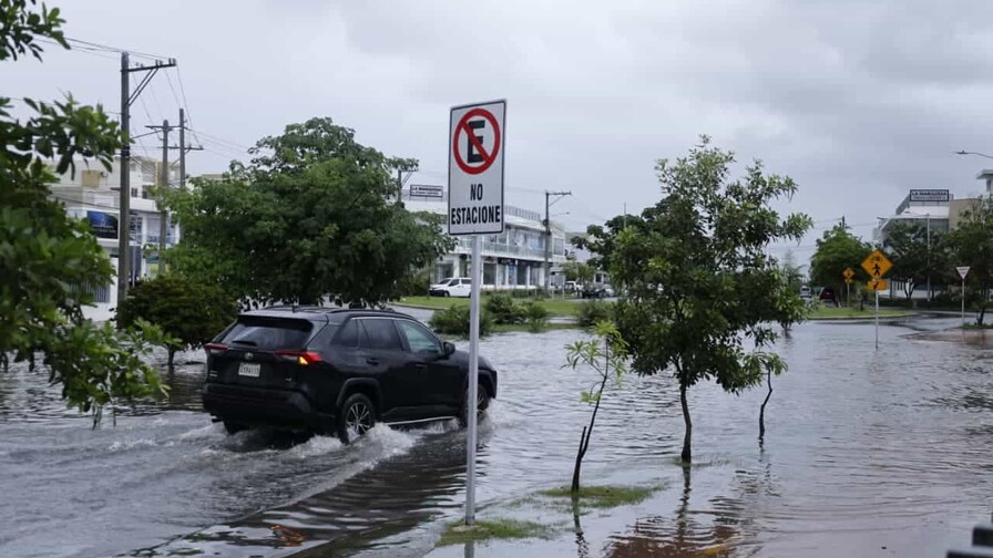 Las lluvias dejaron a más de un millón de estudiantes sin clases 