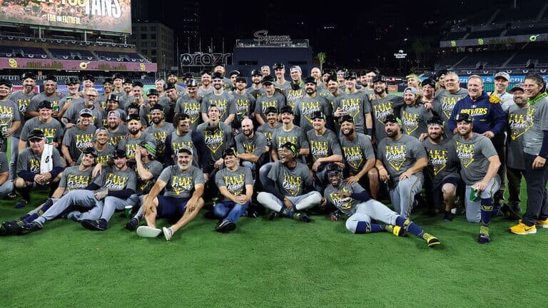 Cerveceros remontan pese a tropiezo de Abner Uribe Cerveceros y Dodgers: un duelo entre franquicias de nómina ampliamente disparejas