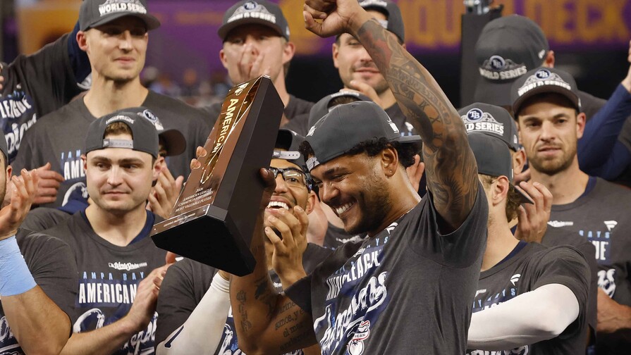 Cerveceros Rays, dos equipos frugales a la caza de la Serie Mundial Los Rays se citan con Milwaukee en una Serie Mundial que tendrá campeón inédito