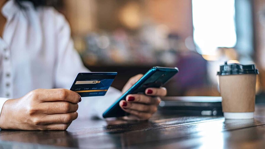 Proponen reducción del 30 % en intereses tarjetas de crédito Baja la morosidad de las tarjetas de crédito y se frena su crecimiento